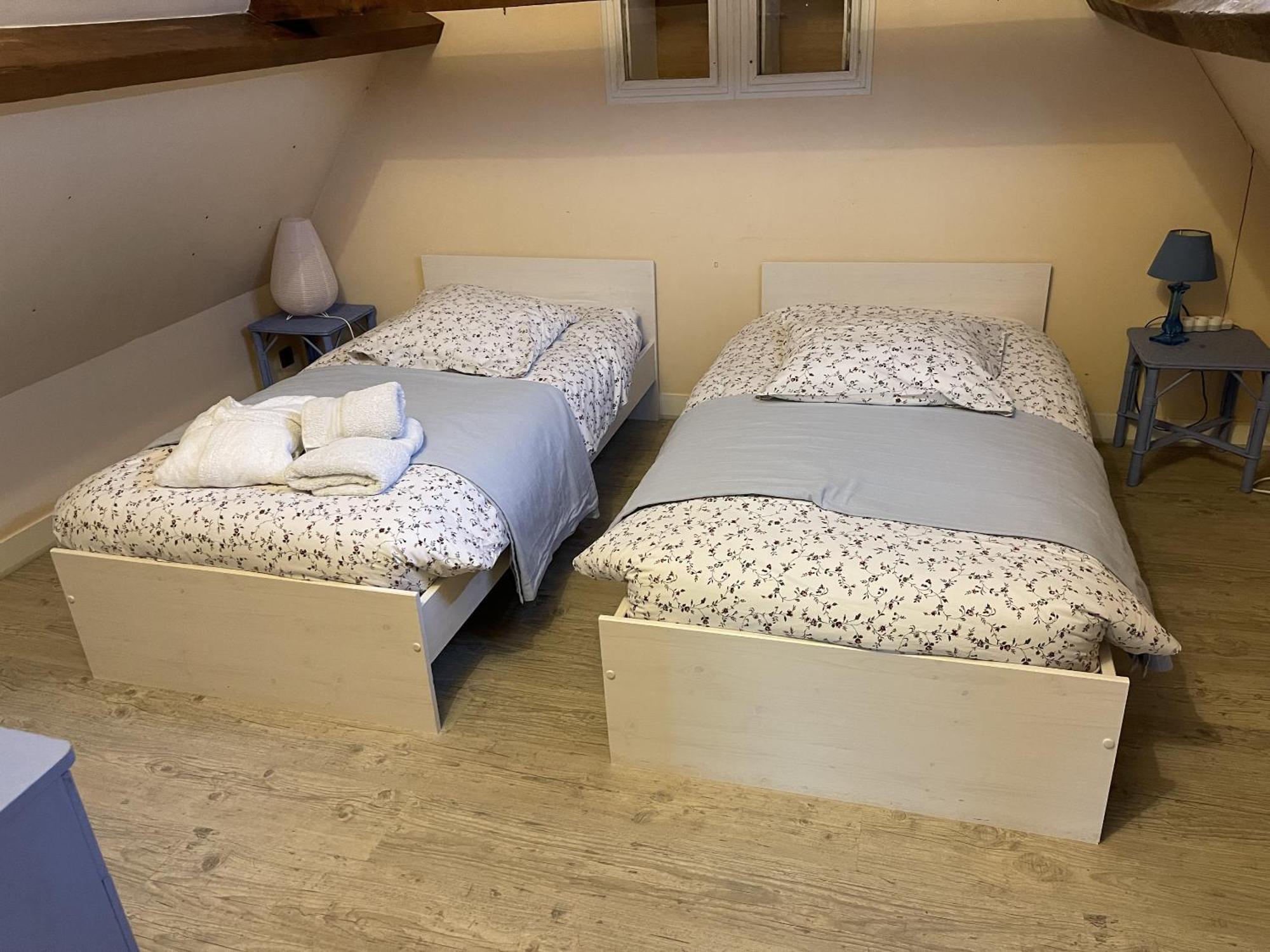 Hotel La Colliniere Sainte-Gemme-Moronval Zimmer foto